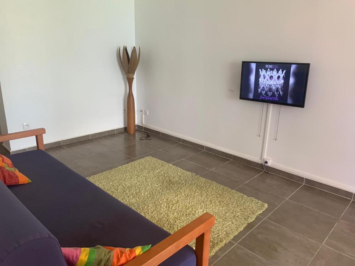 La Caraibe Dans La Station Balneaire Apartman Saint-Francois  Kültér fotó