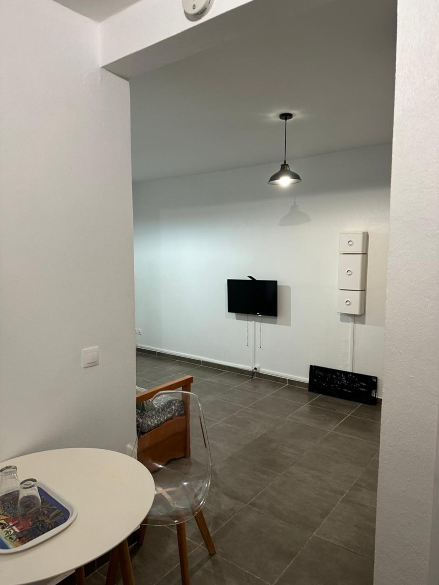La Caraibe Dans La Station Balneaire Apartman Saint-Francois  Kültér fotó